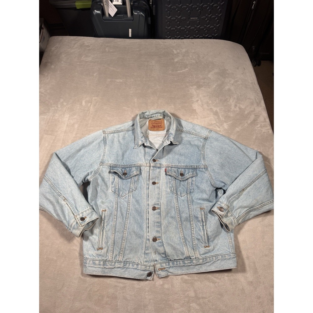 Vintage 90s Levis 70507-0334 Denim Jacket Size Large Blue Light Wash MADE IN USA
